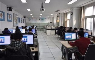 电子商务专业大学累吗