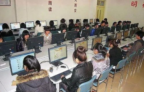 电子商务容易挂科的专业